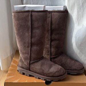 UGG Chocolate Essential Tall Women’s boots